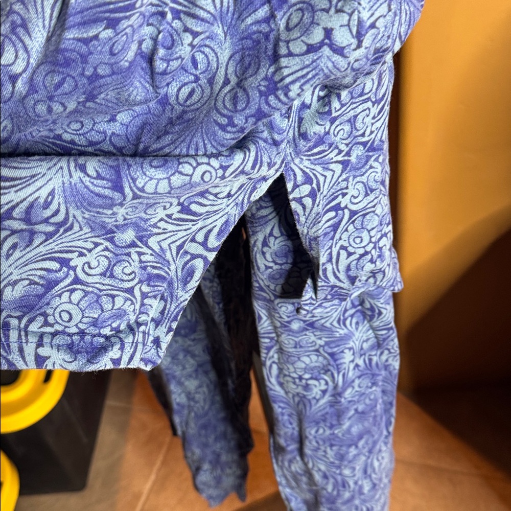 Roaman's Blue Floral 3/4 Sleeve Henley & Pant Set Size 3X (Fits 30W/32W) - Picture 6 of 9